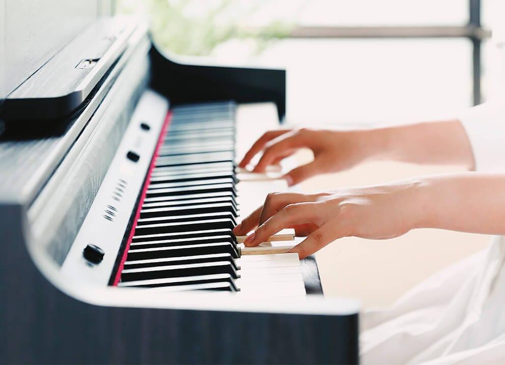 鍵盤にこだわる方に
おすすめの電子ピアノ